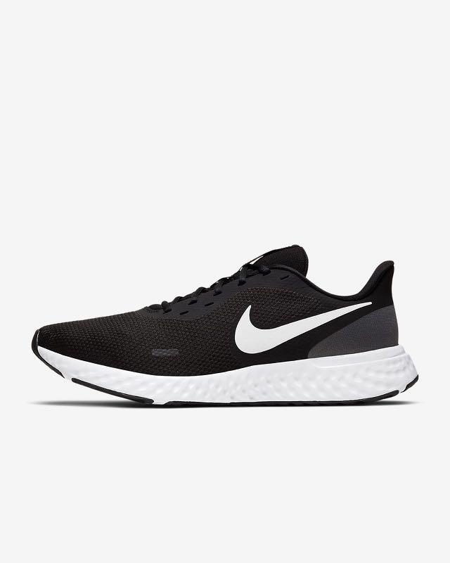White nike with black tick outlet