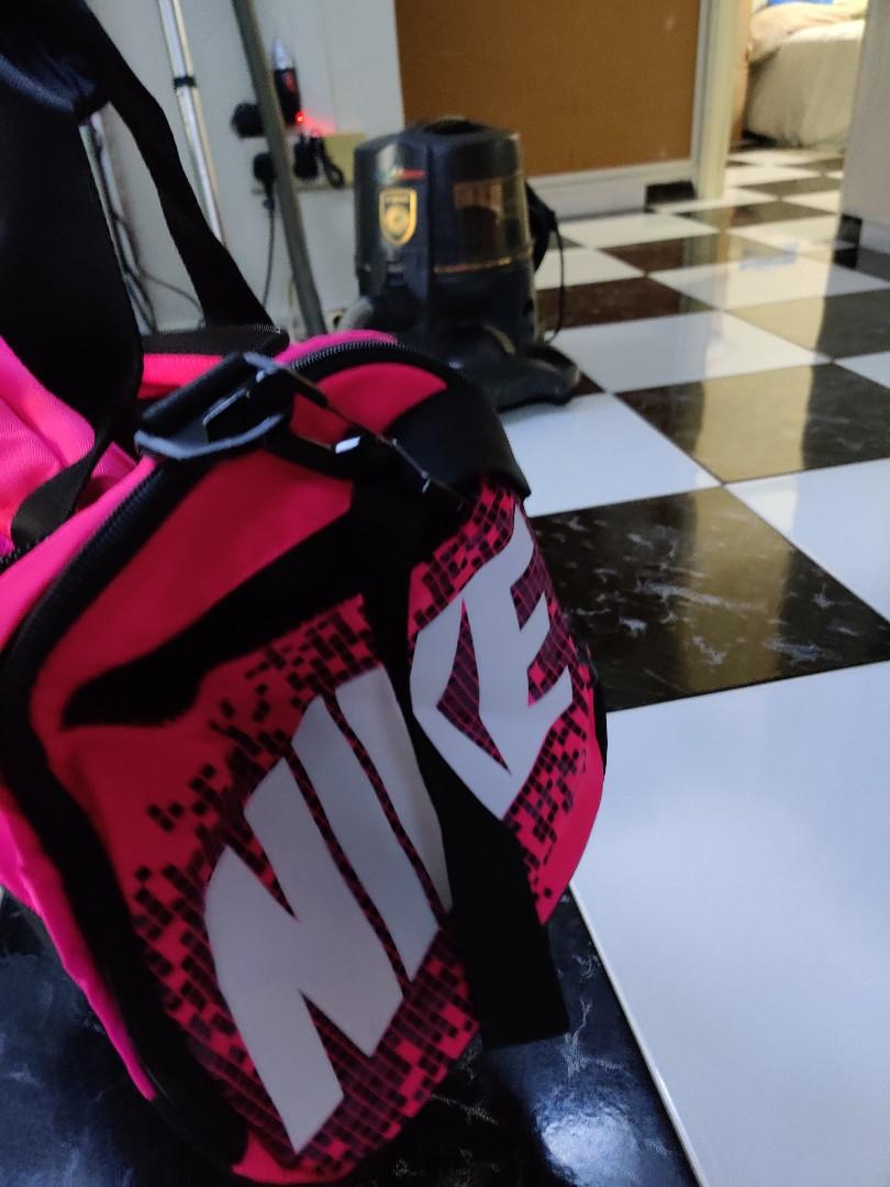 Nike Duffel bag pink /black, Sports Equipment, Other Sports Equipment