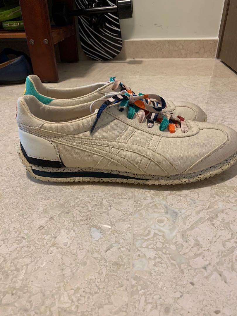 Onitsuka Tiger corsair white/multiple colors (Category: Sneakers) located in Singapore. Submitted by jjackho (Listing ID 1095541638, Image 1). Description: .
