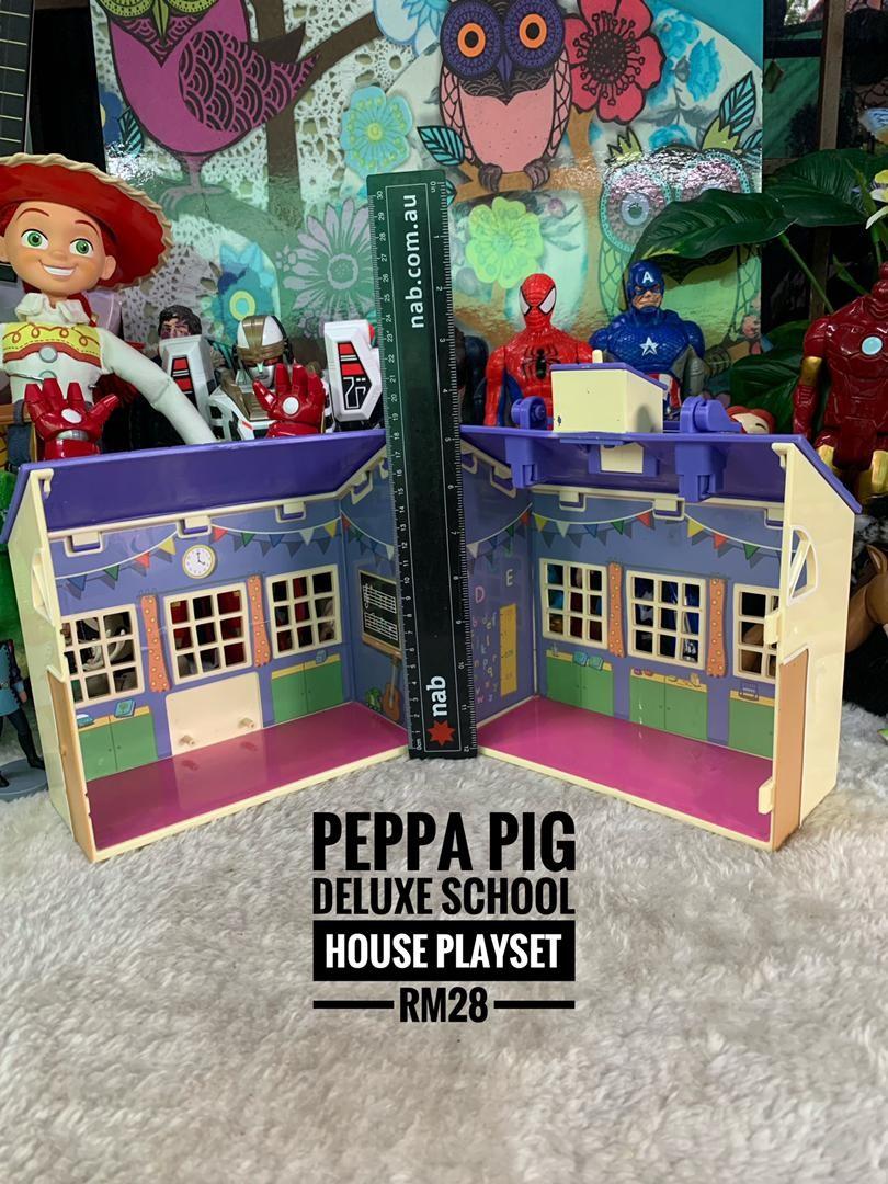 Peppa pig deluxe school house deals