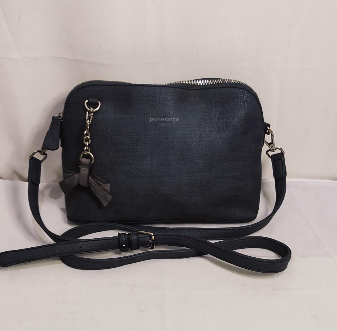 Sling bag top pierre cardin