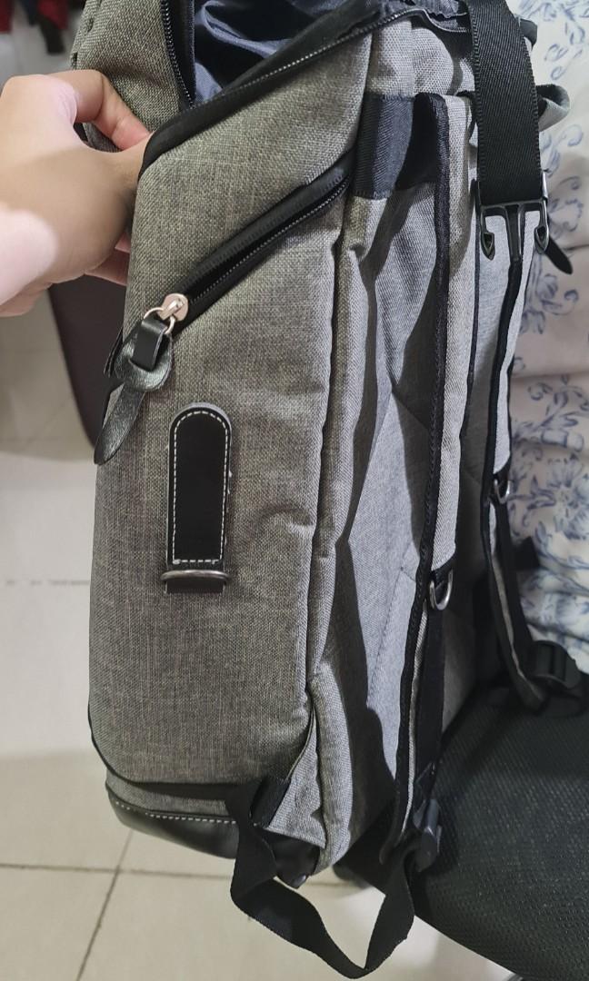 Playstation 4 Bag (Category: Cases & Covers) located in Manila. Submitted by goticsmd (Listing ID 1095539912, Image 2). Description: Playstation Bag/ PS4 Bag Freebie from Console 3. Great condition. Never Used. Stored with Silica Gel inside after buying. Shipped from Pasay or Manila..