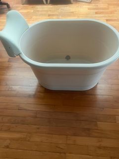(Category: ) located in . Submitted by happylucky99 (Listing ID 1095435296, Image 1). Description: .
