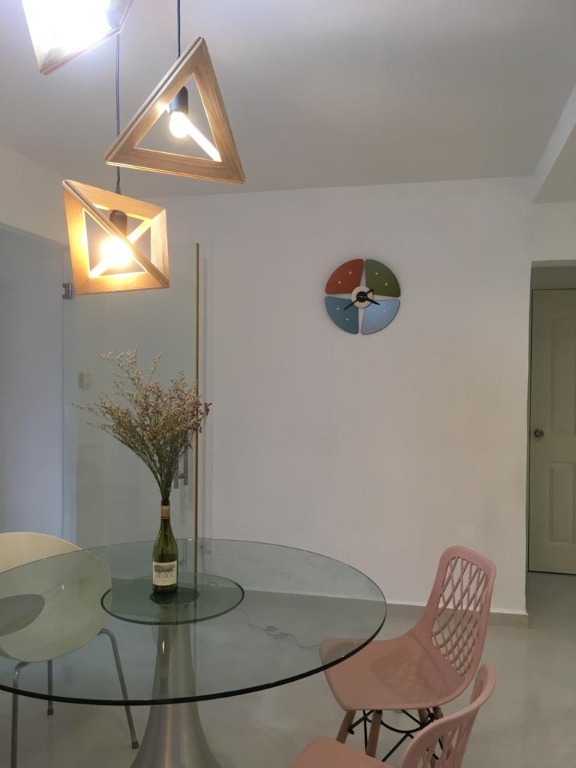 Round glass dining table + 4 white chairs, Furniture & Home Living, Furniture, Tables & Sets on