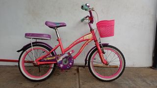 (Kategori: ) berada di . Dikirim oleh sofashop (ID iklan 1095466664, Gambar 1). Deskripsi: .