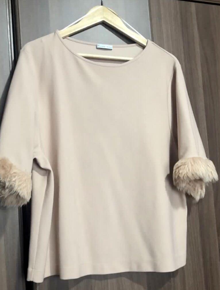 Zara brown top (Category: Blouses) located in Manila. Submitted by mixandbits (Listing ID 1095566934, Image 1). Description: Original Zara light brown-flesh top Good for cold weather Plus size XL-XXL.