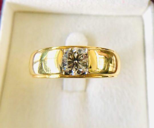 1.02 ct. Certified Natural Diamond Solitaire J color VS2 in 18K