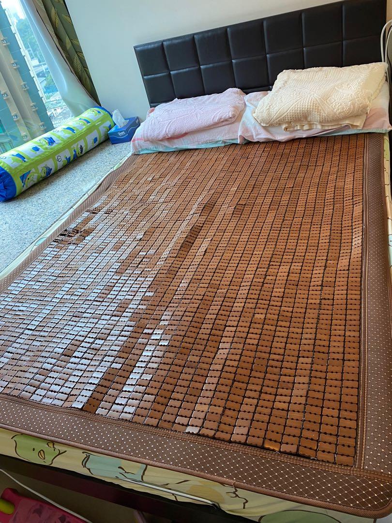 紅蘋果雙人床 48 闊x 75長吋 傢俬 家居 傢俬 床架及床褥 Carousell