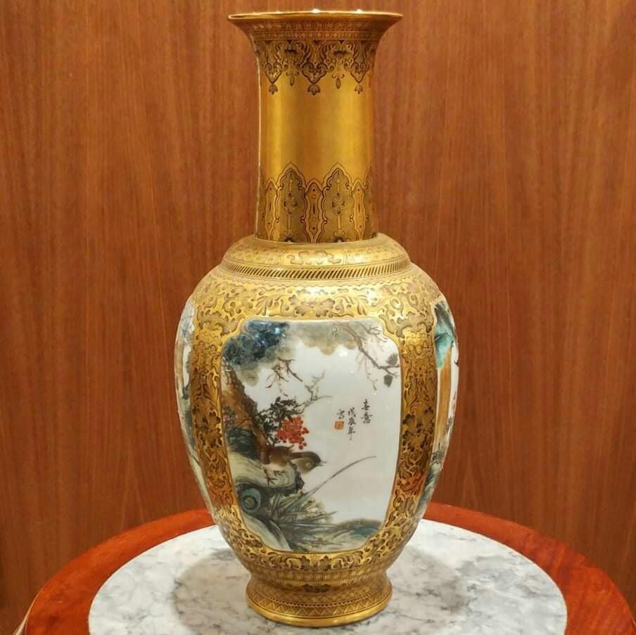 ※中国古美術/粉彩纏枝花鳥紋瓶/ (底款:乾隆年製) 中国古美術/粉彩纏枝花鳥紋瓶/ (底款:乾隆年製)