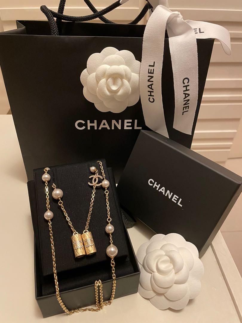 ? 極難買Chanel 最新款airpod necklace , 名牌, 飾物及配件- Carousell