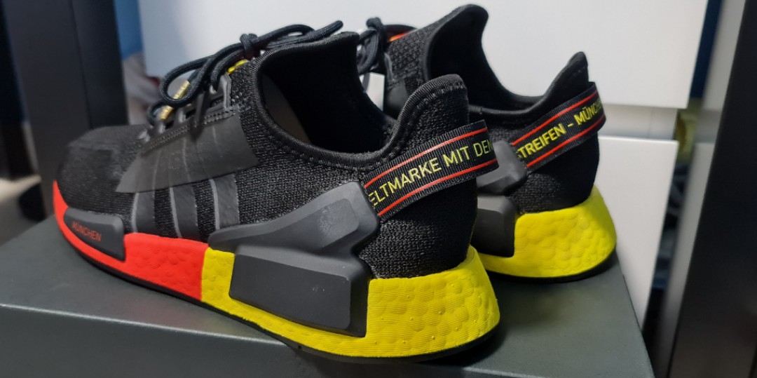 Adidas NMD R1 V2 Munich, Men's Fashion, Footwear, Sneakers on Carousell