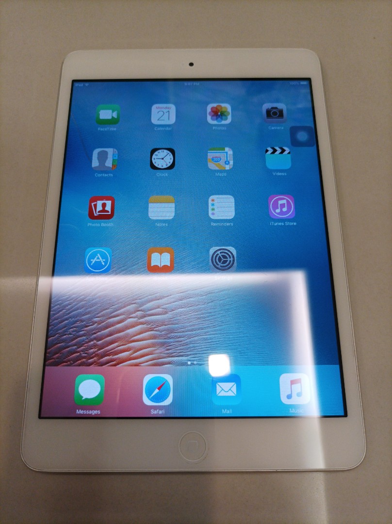 Apple iPad Mini (16GB) WiFi Silver, Mobile Phones & Gadgets, Tablets, iPad  on Carousell