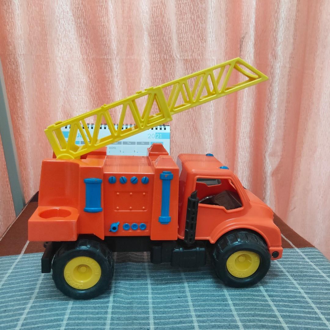 Battat Fire Truck Vehicle Engine
