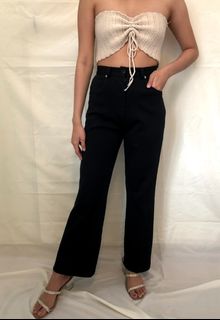 (Category: ) located in . Submitted by preloved.jfk (Listing ID 1095809592, Image 1). Description: .