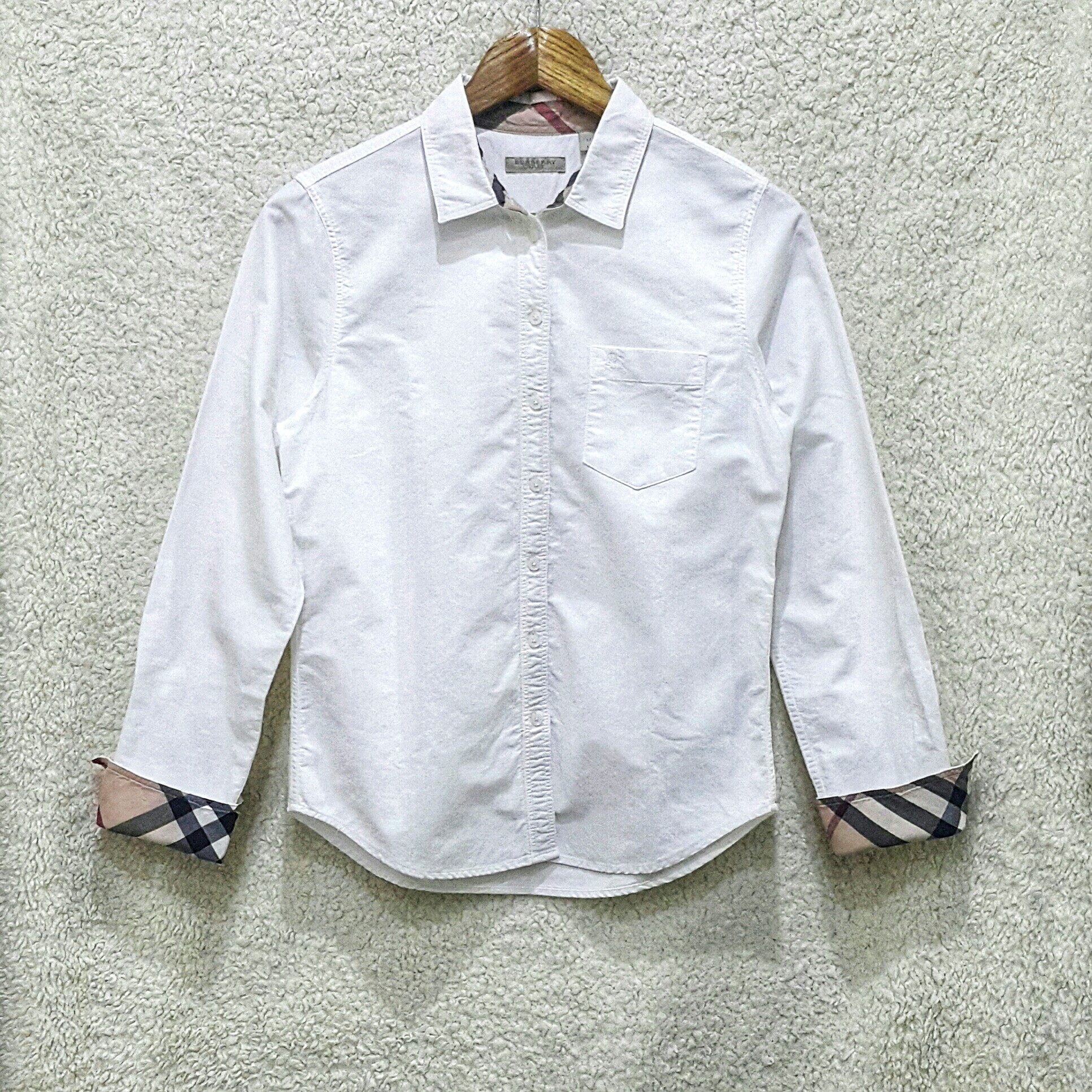 Burberry White Long Sleeve Polo Shirt, Women's Fashion, Tops, Blouses on  Carousell