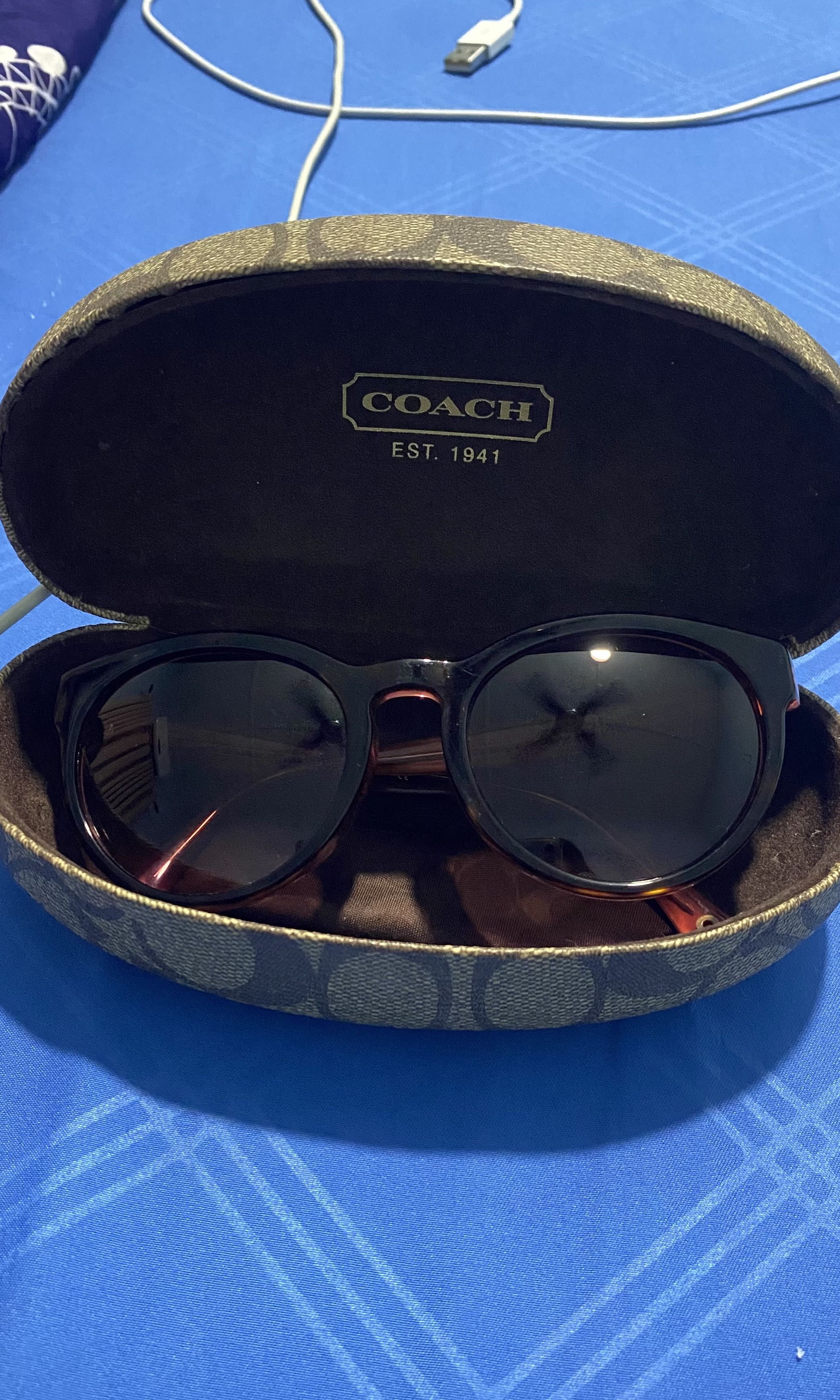 Coach on sale sunglasses polarized