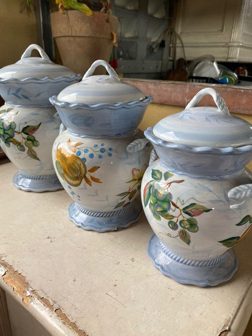 Cookie Jar Set (Category: Food Organization & Storage) located in Pasig City. Submitted by ynabg (Listing ID 1095748774, Image 1). Description: Set comes with 3 sizes Only used for decoration Payment thru BDO, BPI, Gcash.