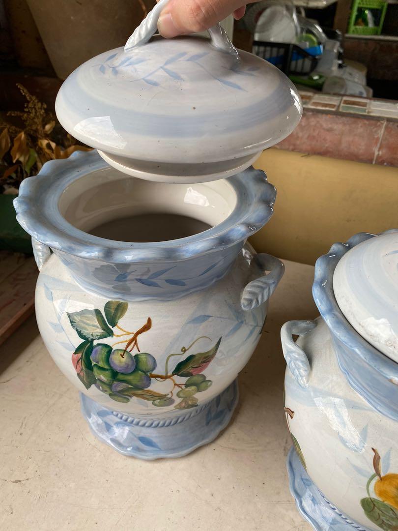 Cookie Jar Set (Category: Food Organization & Storage) located in Pasig City. Submitted by ynabg (Listing ID 1095748774, Image 3). Description: Set comes with 3 sizes Only used for decoration Payment thru BDO, BPI, Gcash.