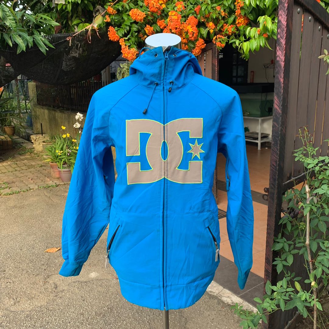 WATERPROOF JACKET, Men's Fashion, Coats 