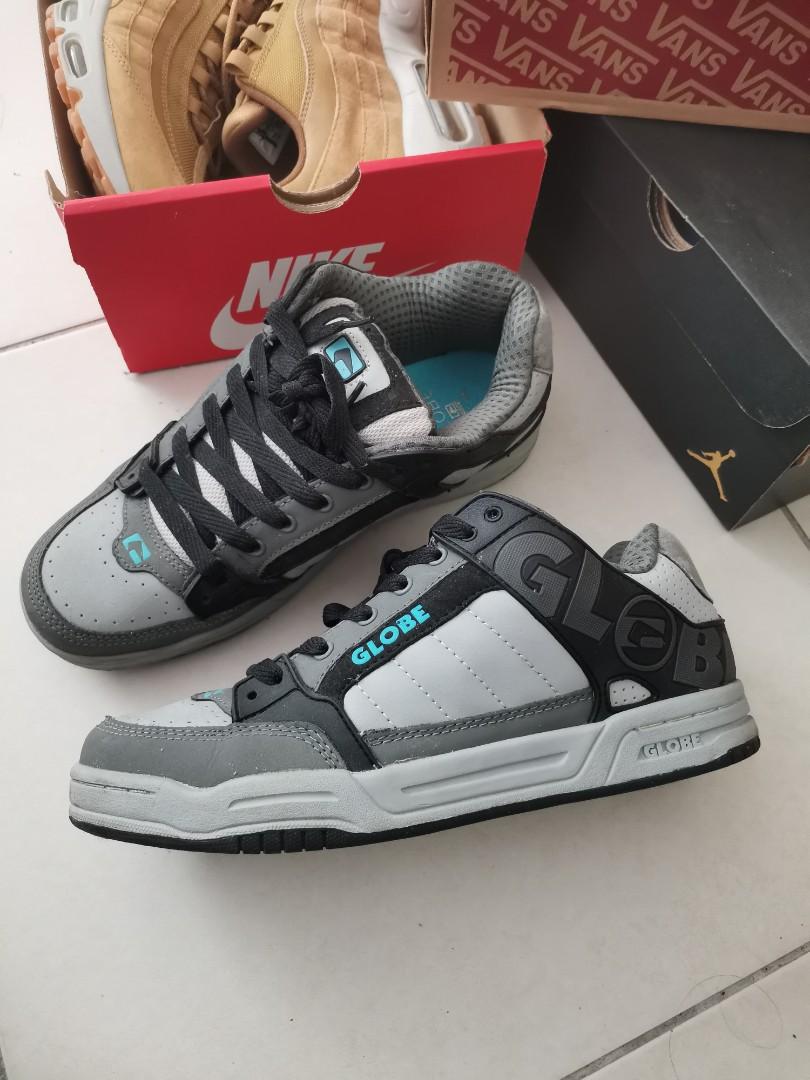 Globe skate shoes
