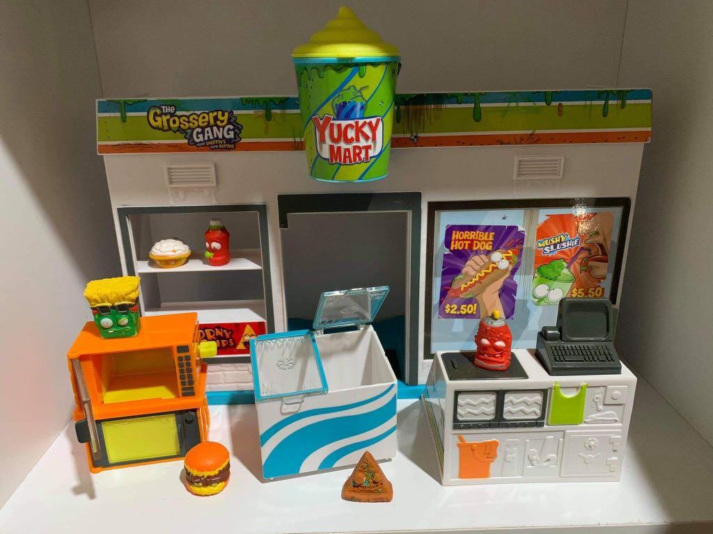 Grossery gang yucky mart playset 2025