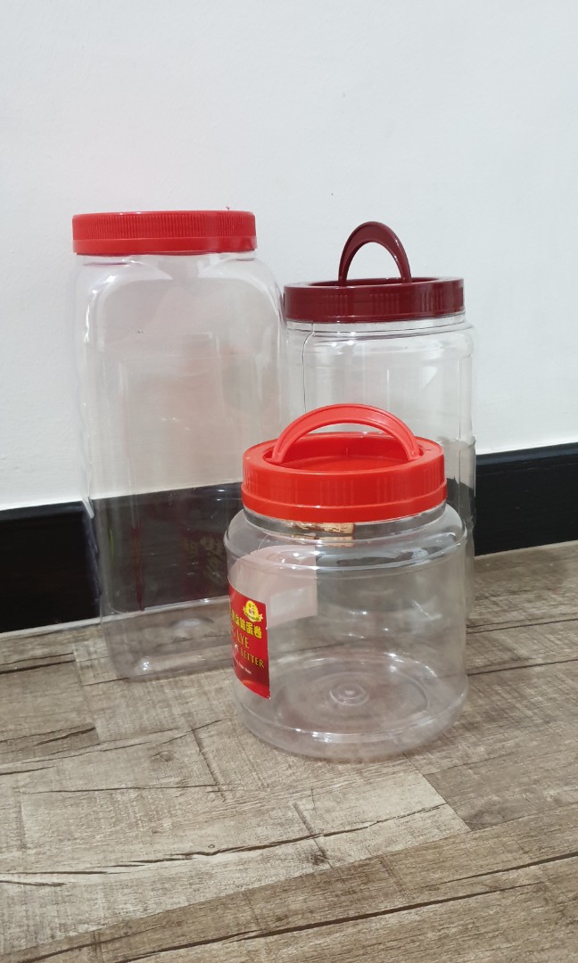Large plastic snack containers, Everything Else on Carousell