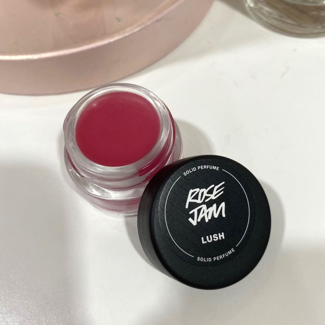 ⚡️Reduced⚡️LUSH Rose Jam Solid Perfume (6g), Beauty & Personal Care