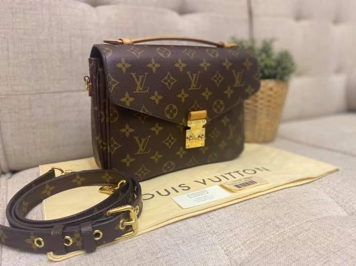 Louis Vuitton 2015 Monogram Pochette 'Metis' Top Handle Bag w/ Strap – Mine  & Yours