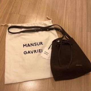 (Category: ) located in . Submitted by ynnnaaa (Listing ID 1095692019, Image 1). Description: .