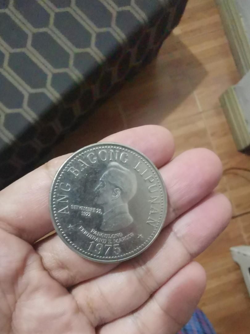 Marcos 5 peso Coin (Category: Currency) located in Manila. Submitted by ronzky19 (Listing ID 1094230948, Image 1). Description: Marcos 5 peso coins items at penafrancia st paco Manila.