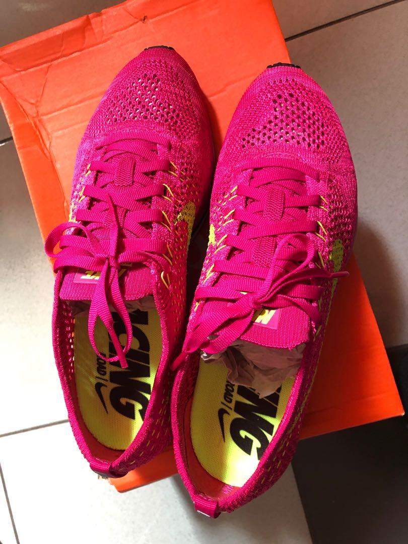 Nike flyknit racer fireberry top