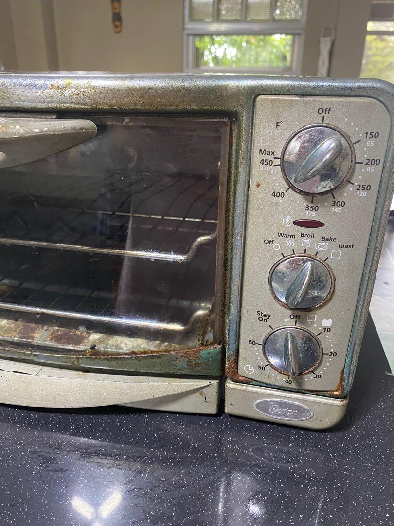Oster Toaster Oven (110v) (Category: Ovens & Toasters) located in Pasig City. Submitted by ynabg (Listing ID 1095744739, Image 2). Description: Original Oster Toaster. Signs of usage but still working. 110v. Prince negotiable Payment thru BDO, BPI, Gcash.