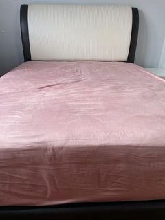 (Category: ) located in . Submitted by hsb1688 (Listing ID 1095654557, Image 1). Description: .