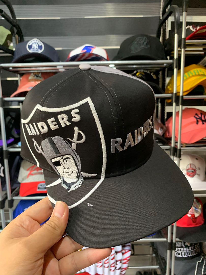 raiders big logo hat