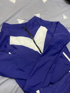 (Category: ) located in . Submitted by preloved_sh1t (Listing ID 1095758680, Image 1). Description: .