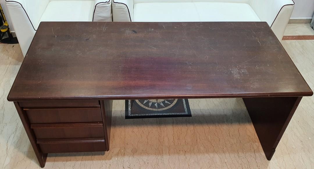 Table (Category: Tables & Sets) located in Singapore. Submitted by luckydaye (Listing ID 1095677626, Image 3). Description: heart breaking selling this as it belongs to daddy and down to me. scratches at top, but sturdy and good. it's rose wood if I am not wrong..