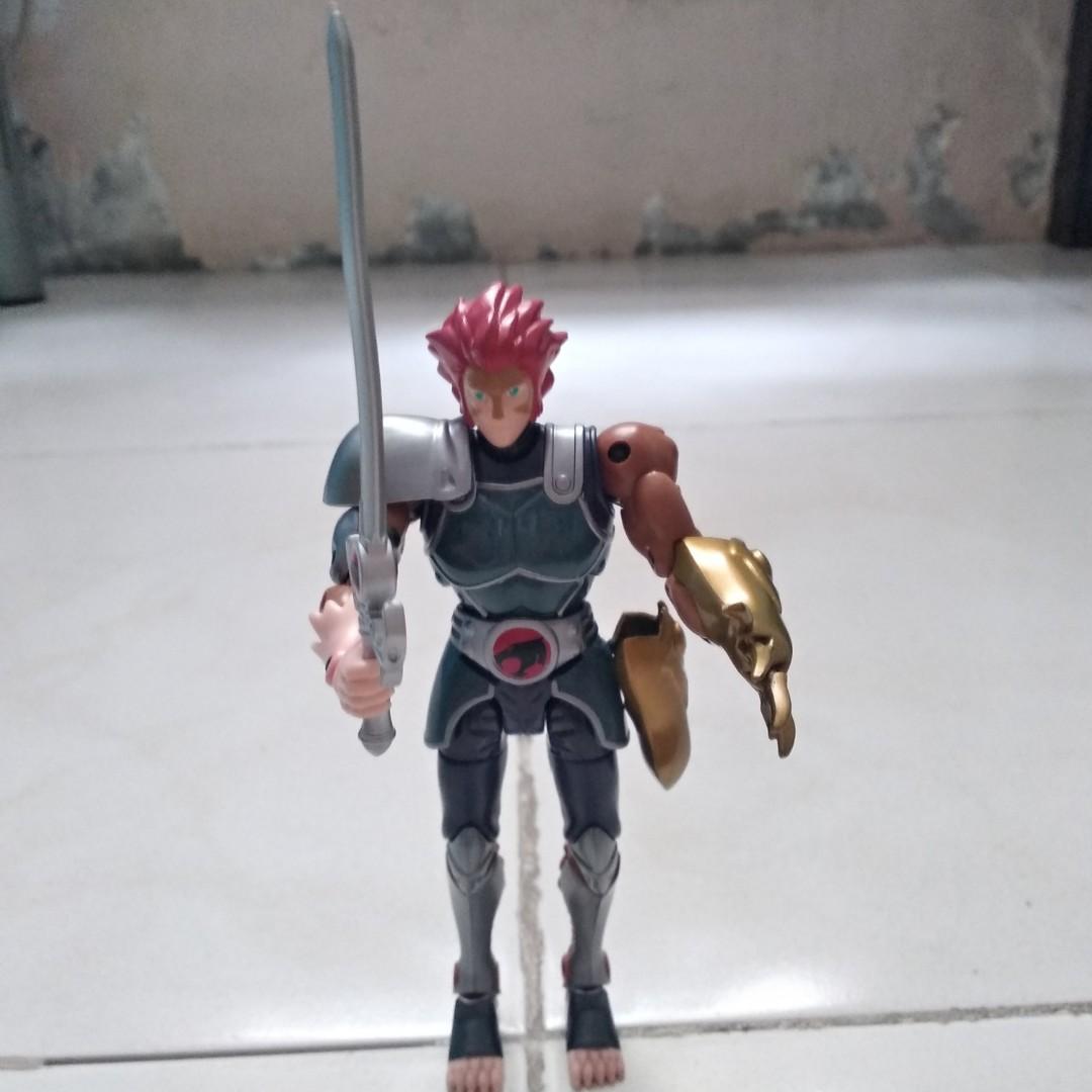 Thundercats Lion-O (Category: Figurines & Statues) located in Pasig City. Submitted by zouk0ut (Listing ID 1095702162, Image 3). Description: Thundercats Lion-O * almost new, authentic, sealed paperwork Price: PHP 600 Meet up points: Town & Country Heights Chapel/Clubhouse Phase 3 Mode of Payment: BPI, BDO, GCash, PayMaya Same day delivery: Grab, Lalamove, Toktok (to be booked by the Buyer) Kindly check my other stuffs & @eibav for more sale. #fo