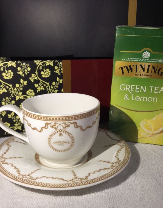 Twinings store tea cups