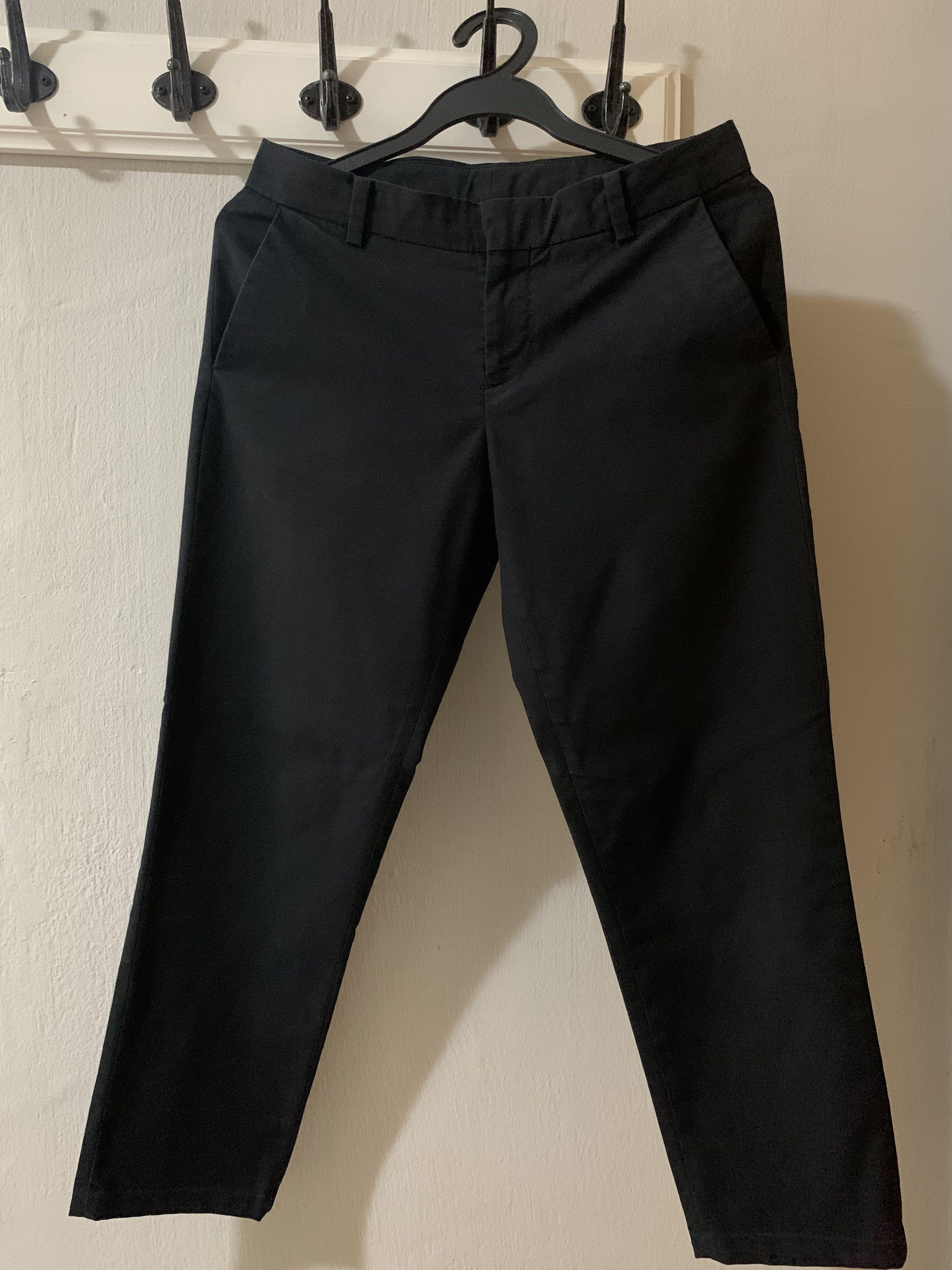 Uniqlo Cropped Black Pants (Ankle length), Women's Fashion, Bottoms, Other  Bottoms on Carousell