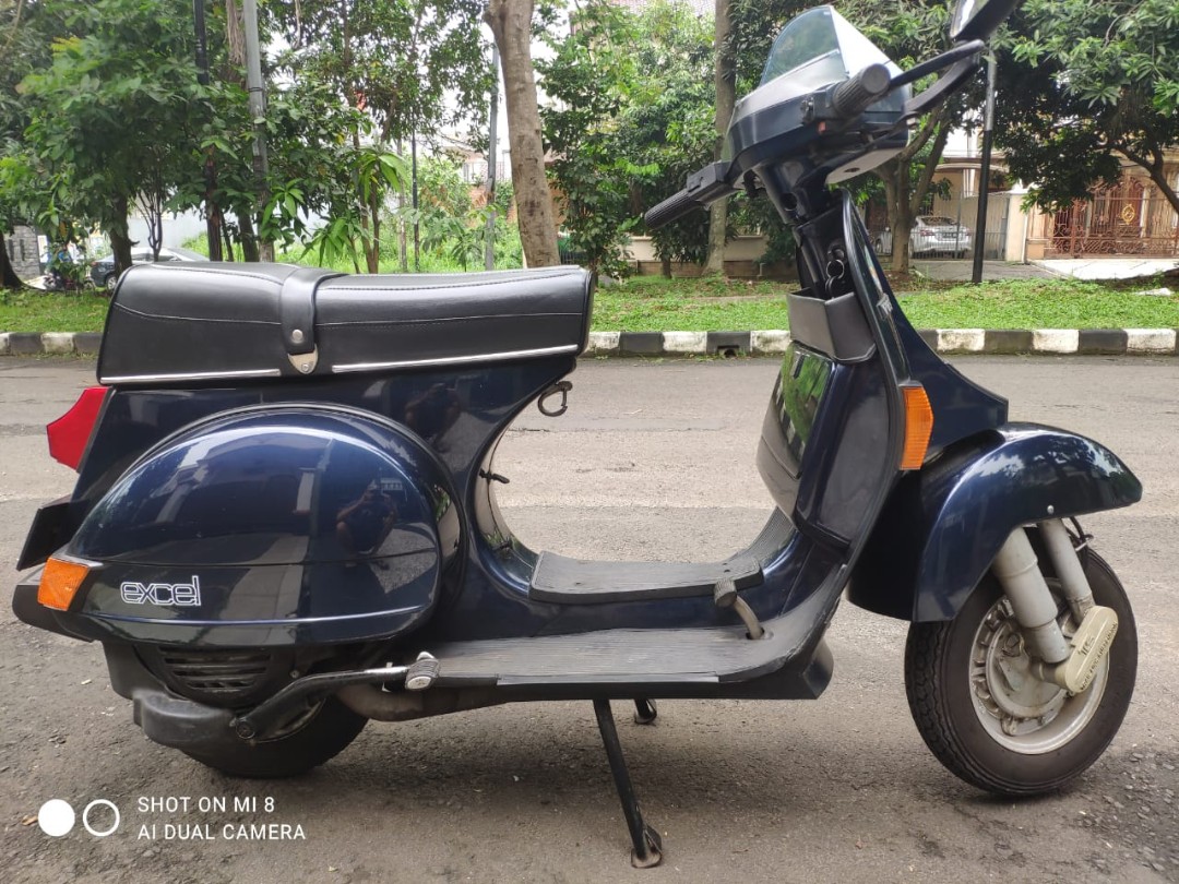 Vespa Piaggio 2003. Mulussssss bgt, Motor di Carousell