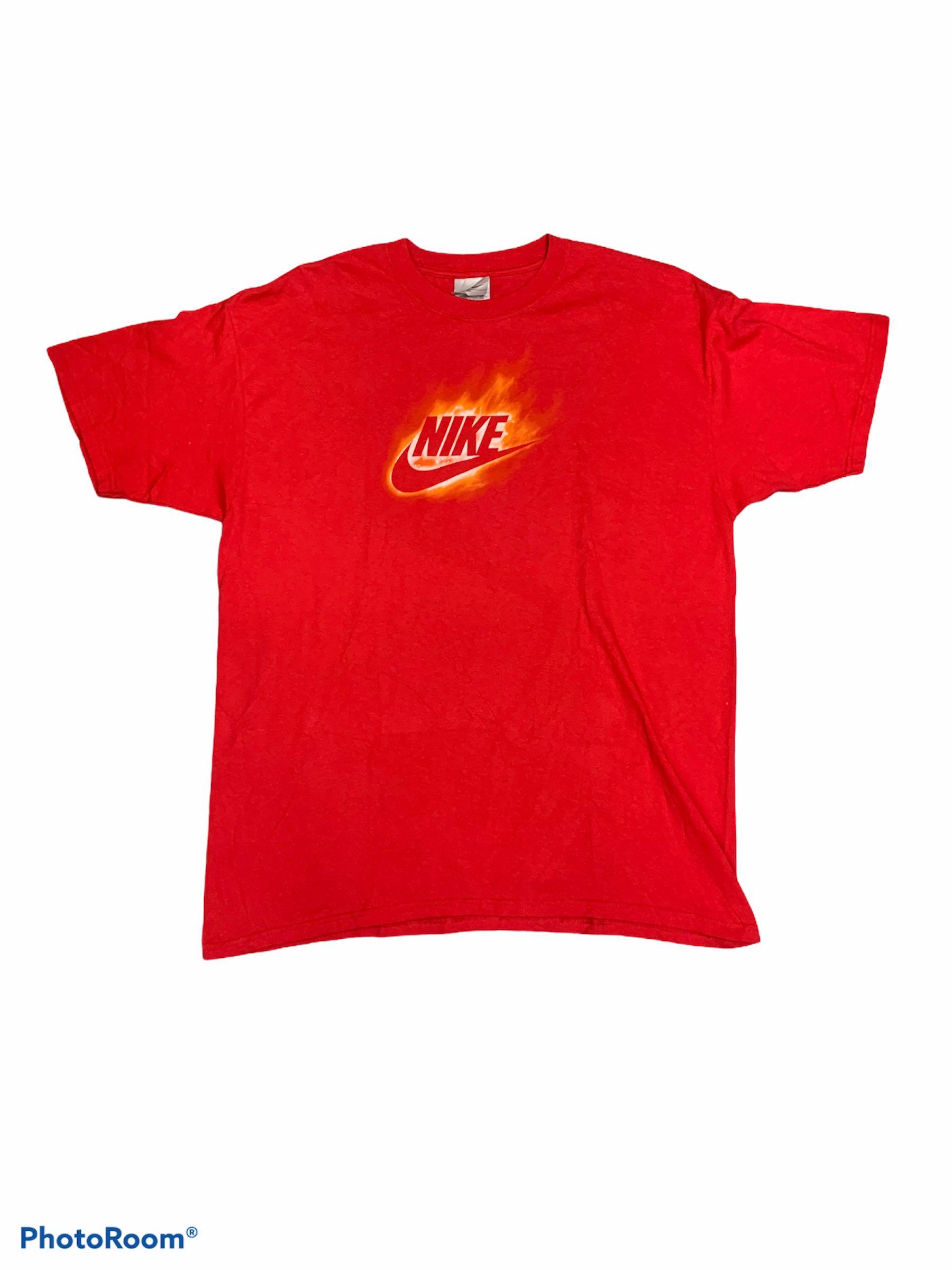 Y2K Nike flame center swoosh tee, Men's 