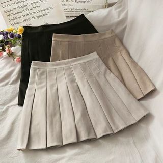 (Category: ) located in . Submitted by lovethiscloset (Listing ID 1095893252, Image 1). Description: .