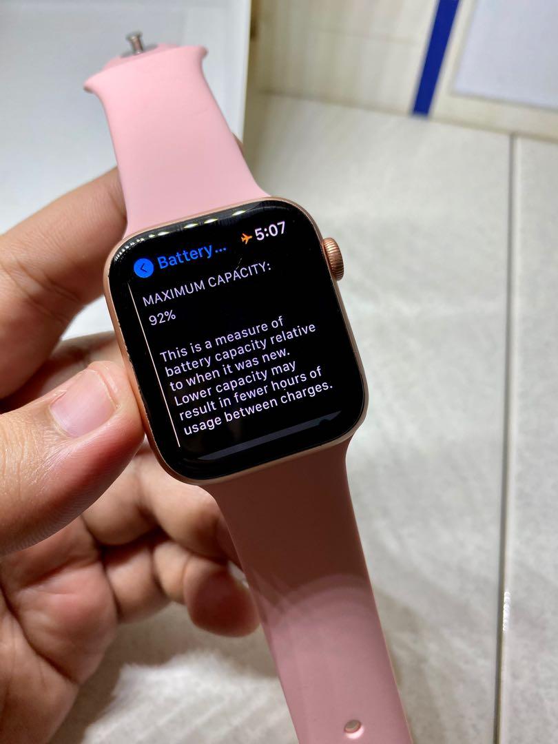 APPLEWATCH S4 44MM COLOR GOLD ORIGINAL SET Mobile Phones Gadgets Wearables Smart Watches on Carousell