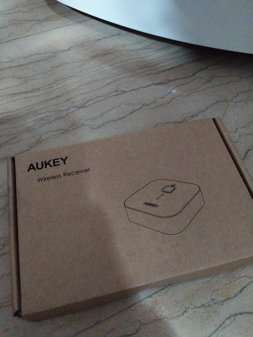 Aukey wireless receiver, Audio, Headphones & Headsets on Carousell