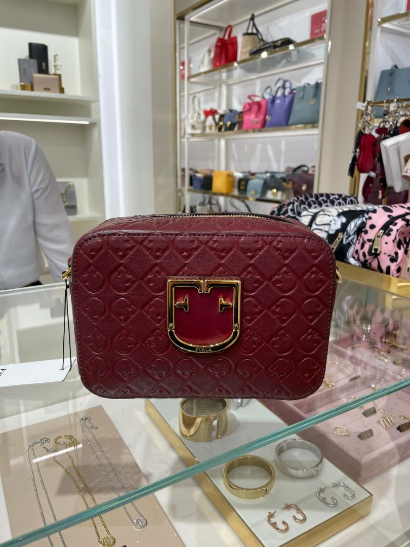 Furla brava red outlet
