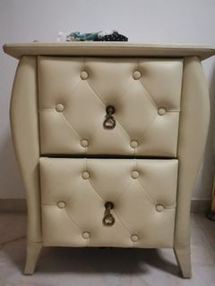 (Category: ) located in . Submitted by good_buys_here (Listing ID 1095867890, Image 1). Description: .