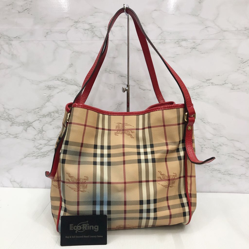 Red hotsell burberry purse
