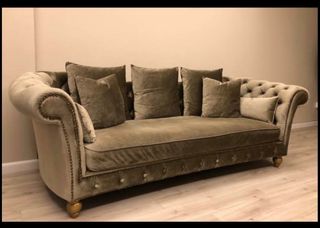 (Category: ) located in . Submitted by nadrahkhan (Listing ID 1095926400, Image 1). Description: .