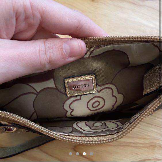 Guess Women's Iseline Handbag Leopard Mini Crossbody Flap | JoyLot.com