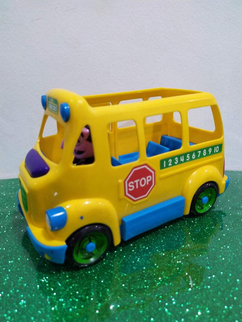 Hasbro 2010 Sesame Street